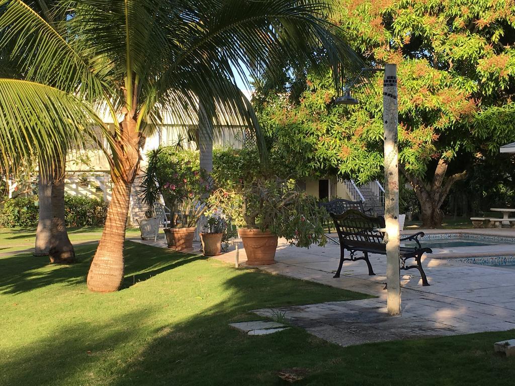 Апартаменты Beryls At Seawind On The Bay , Montego Bay , Jamaica Экстерьер фото